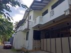 Upper Unit 5 Bedrooms House for Rent in Bellanwila