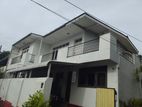 Upstair House for Rent in Boralesgamuwa