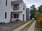 Upstair House For Rent in Gampaha - Makewita