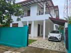 Upstair House for Rent in Kottawa