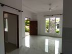 Upstair House for Rent in Maharagama