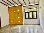 Upstair house for rent in Malabe-Pothuarawa