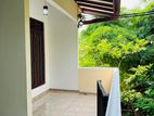 Upstair House for Rent in Suwarapola, Piliyandala