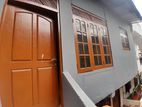 Upstair House for Sale in Wellampitiya