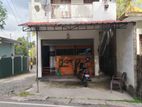 Upstair house with 3 beds 4.3 perches land at Piliyandala