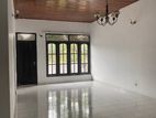 Upstairs House for Rent at Ratmalana
