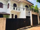 Upstairs House for Rent Facing 174 Kottawa–Borella Road