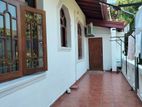 upstairs House for Rent in Kotte
