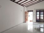 Upstairs house for rent in Mount Lavinia