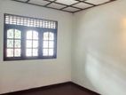 Upstairs house for rent in mount lavinia