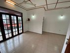 Upstairs House for Rent in Piliyandala