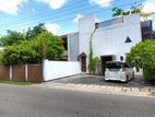 Upstairs House for Rent Near ITN Head Office Battaramulla