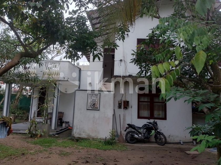 upstairs-of-the-two-story-house-for-rent-in-battaramulla-koswatta-ikman