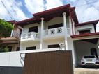 Upstairs House for Rent in Kaduwela