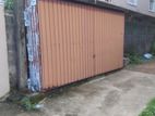 Shop Hut