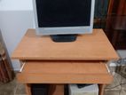 Computer table