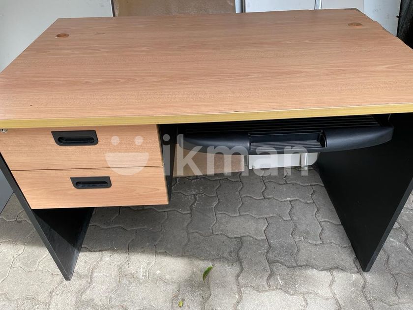 Used Office Tables Colombo 7 ikman.lk