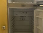 Singer Refrigerator 220L