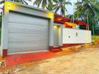 වාස්තුවිද්‍යානූකූලව ඉදිකල අලුත්ම වටිනා නිවසක් විකිණීමට කිරිවත්තුඩුවෙන්