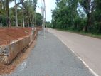 වැලිගම පාංචාලිය පාරට මුහුණලා ඉඩමක්