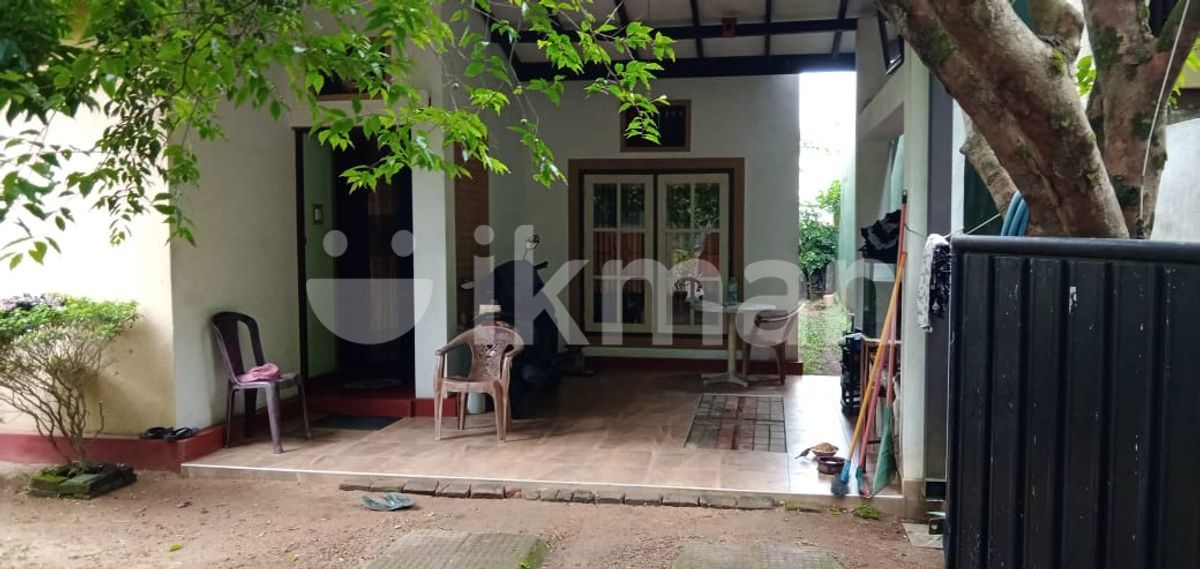 Valuable House for Sale Athurugiriya ikman
