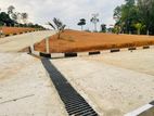 Valuable Land for sale in Yakkala Kalagedihena
