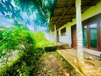 Valuable Old House with Land Sale in Kottawa