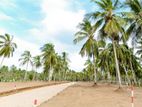 Valuable plots of land near Kurunegala-Colombo- 05 road