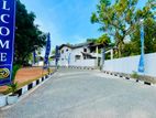 Valuble land for sale near kandy Rode in Yakkala