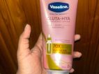 Vaseline Gluta Hya