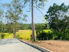 වෙල් යායකට මුහුණලා ඉඩමක් Matara