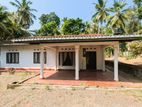 වෙල්යායට මුහුණලා වටිනා නිවසක් සහිත ඉඩමක්