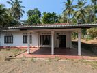 වෙල්යායට මුහුණලා වටිනා නිවසක් සහිත ඉඩමක්