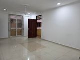 Very Large 4 Bedrooms Super Luxury Apartment For Sale in Co 06