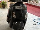 Vespa piaggio 2021