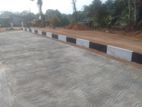 veyangoda highway entrance ලඟින් වටිනා ඉඩමක්..