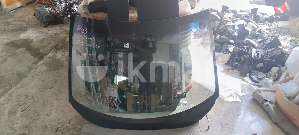 VEZEL RU3 SENSOR WINDSCREEN for Sale in Homagama ikman