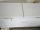 Singer Deep Chest Freezer 677 L