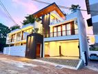 Villa with Indoor Swimming Pool for Sale – Werahera