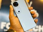 Vivo V40 8 GB 128 (Used)