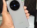 Vivo x300 (Used)