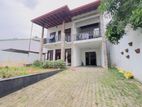 වටිනාකමින් ඉහළ දෙමහල් නිවස ඉක්මනින් විකිණීමට