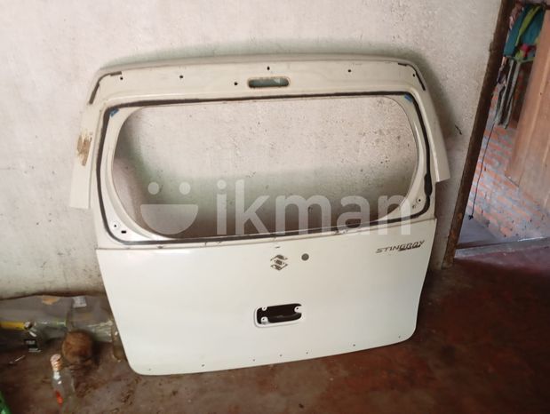 Wagon R 44s Dicky Door