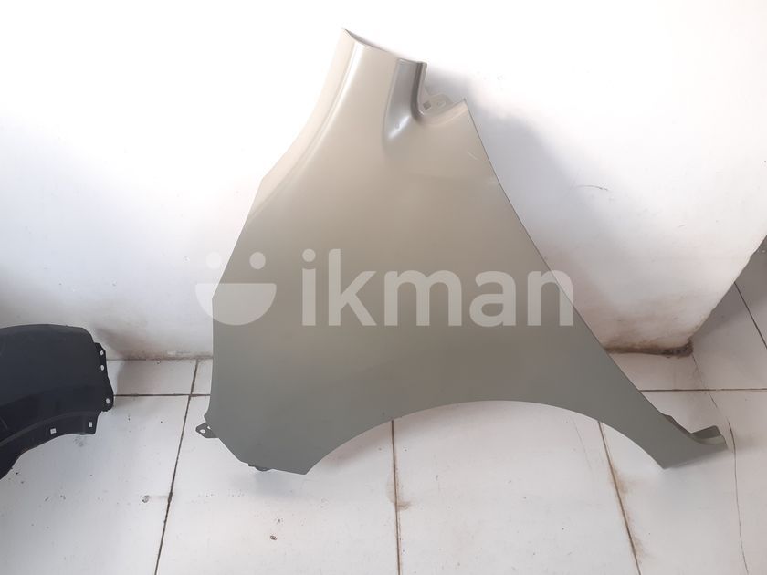 Wagon R Stingray Fender in Kotte ikman