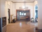 Warehouse for rent in Mount Lavinia