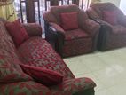 Well looking luxury sofa set