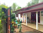 Well-maintained House for Sale in Kirillawala Waliweriya road