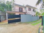 Well Maintained Upstairs House Sale Malabe