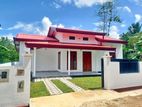 Well Used Single Storey Complete House In Gonapola Kumbuka