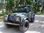 wheel arch Land Rover jeep